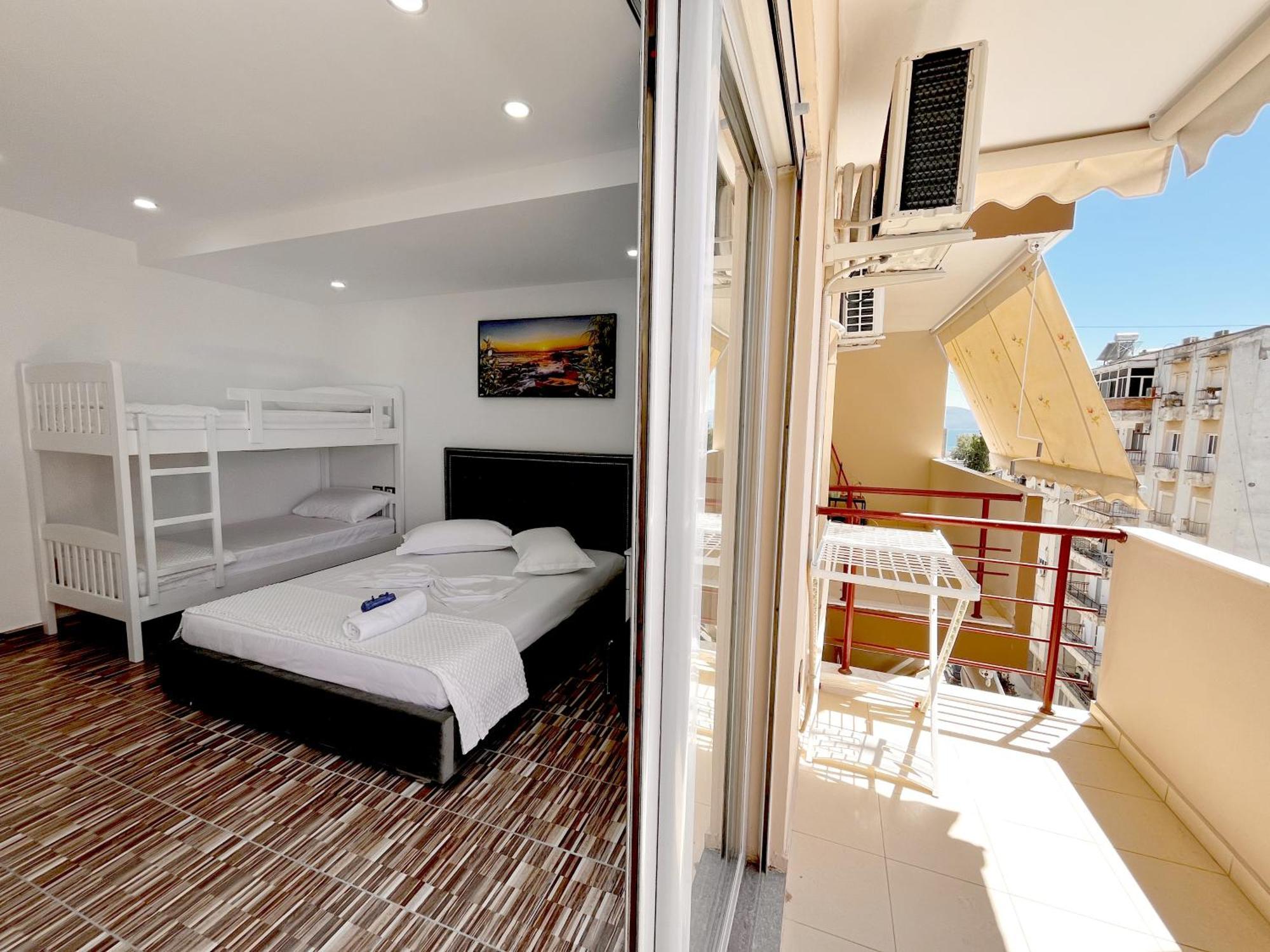 Kam Apartments In The City Center Vlora Kültér fotó